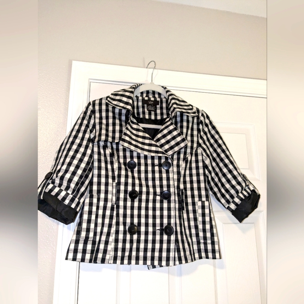 Small satin lined Plaid Blazer w/pockets